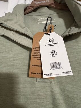 NWT Avalanche Sage Green Quarter-Zip Pullover and Jogger Set -Womens Medium